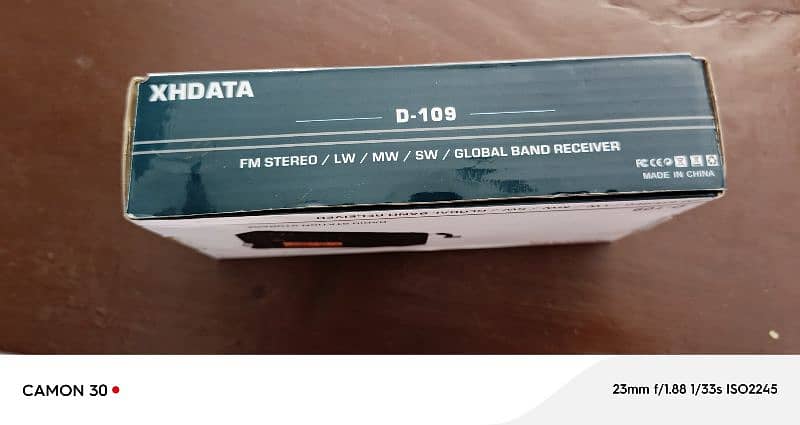 XHDATA Digital Radio and MP3 Chargebul Very nice 2