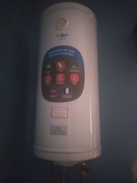 Good condition 20 litres super Asia electric gyeser for sale 0