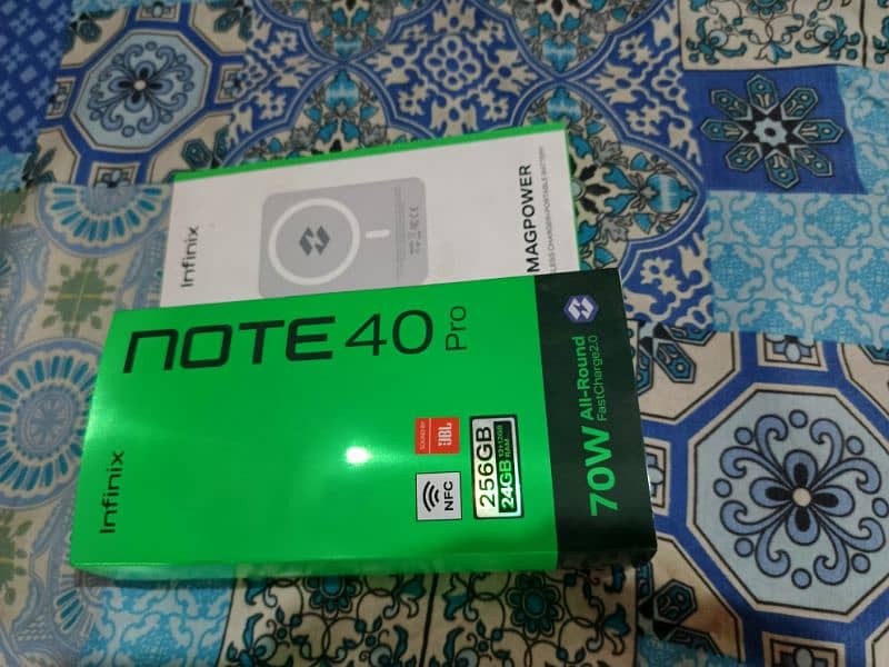 infinix note 40 pro Golden colour 6