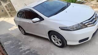 Honda City IVTEC 2016 available for Urgent Sale