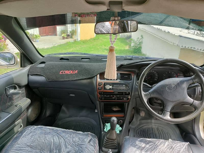 Toyota Corolla GLI 1998 10