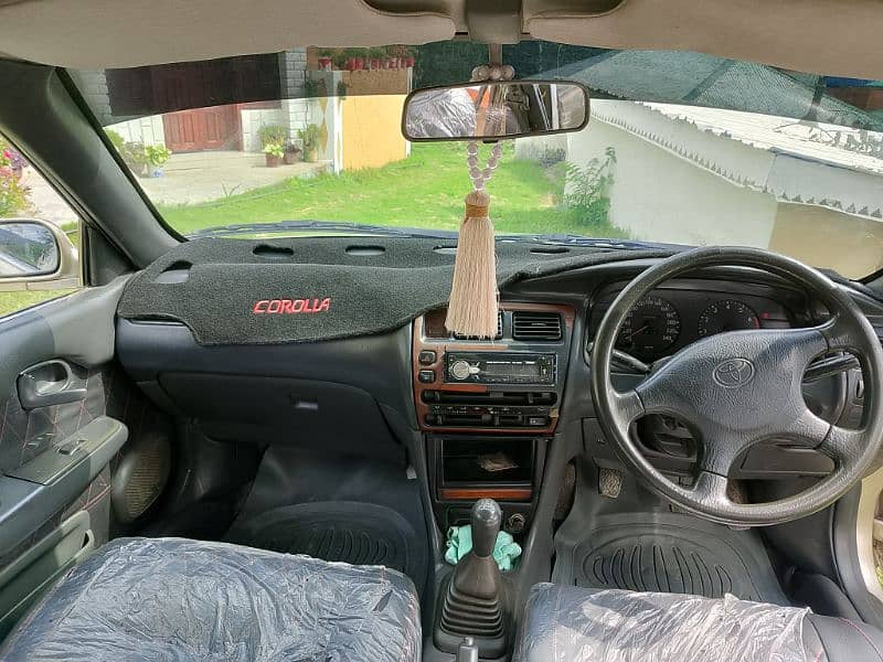 Toyota Corolla GLI 1998 11