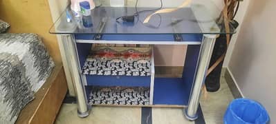 Small computer table