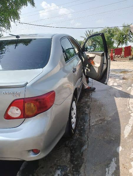 Toyota Corolla GLI 2010 1