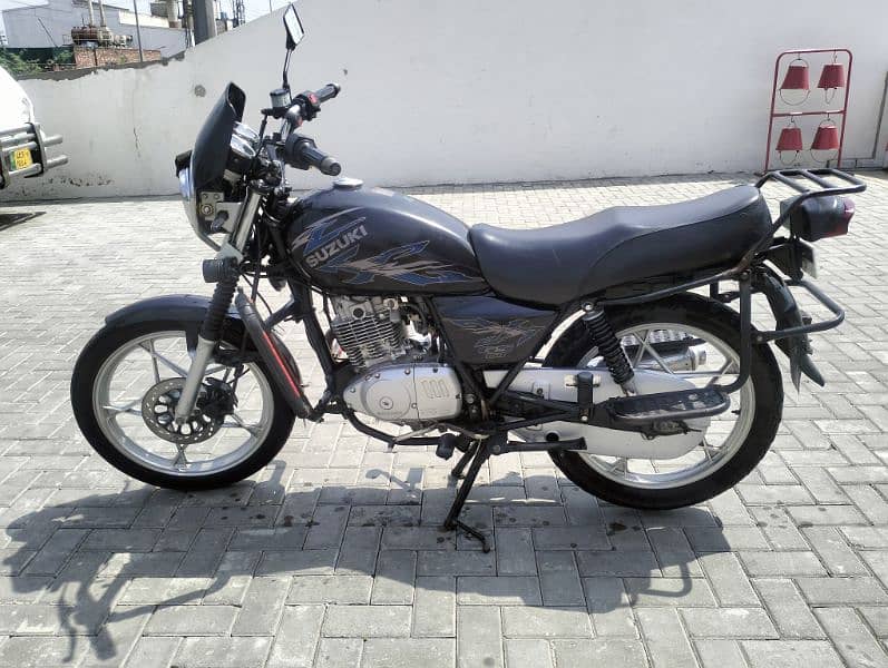 SUZUKI GS 150 SE 1