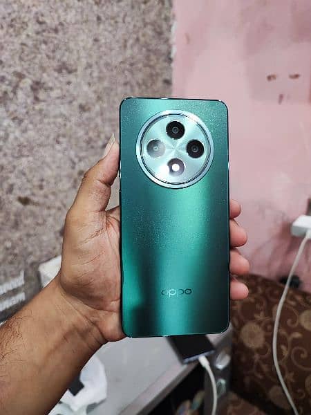 OPPO Reno 12F 12/256 5G just box open 1