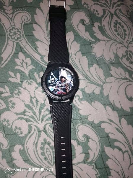 Samsung S3 frontier watch with box and original charging cable 10