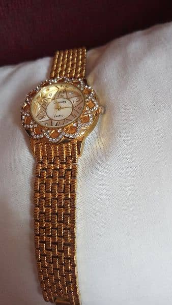 Brand New Ladies Watch 4