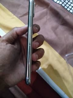 iPhone X 64gb Factory Unlocked (2 months sim working) Price kam hojaeg