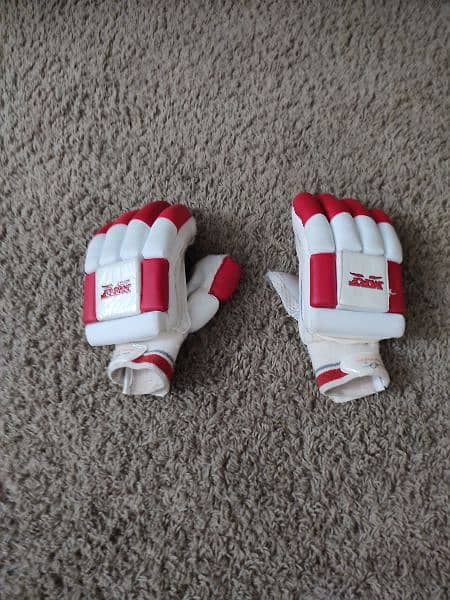 Left Handed MRF Batting Gloves in good condition 0