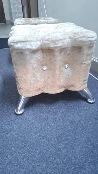 comfortable stools for sale 1