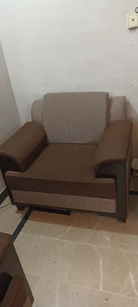 Brown 5-Seater Sofa Set for Sale! 1