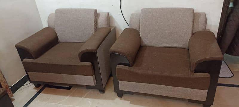 Brown 5-Seater Sofa Set for Sale! 3