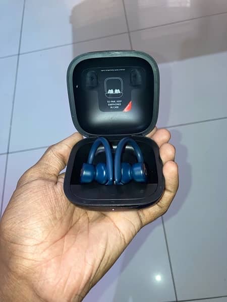 powerbeats pro original edition USA model 0