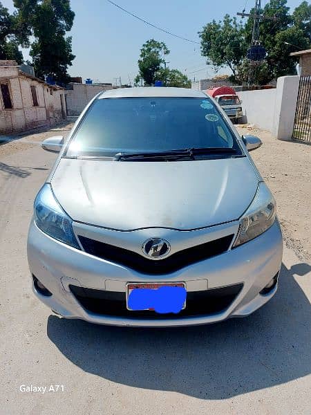 Toyota Vitz 2014 4