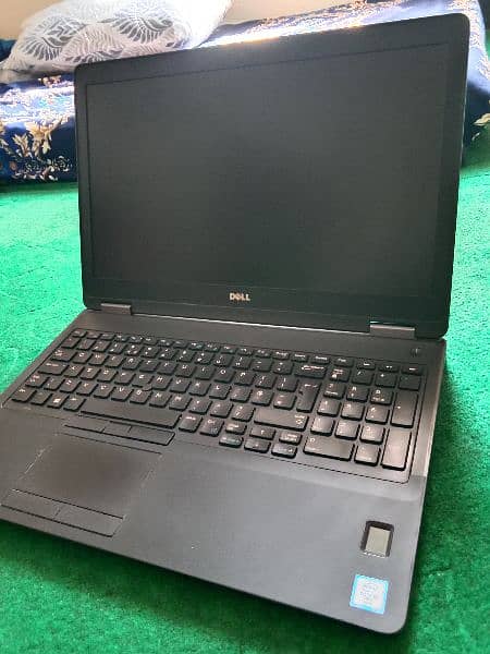 Dell Latitude E5570 Core i5 6th generation 8 GB RAM+ 450 GB SSD 1