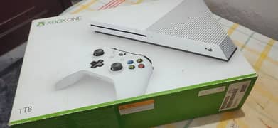 xbox one s 1tb new condition