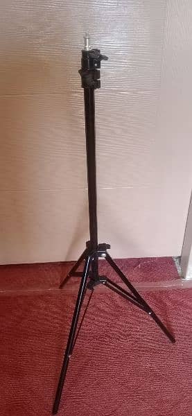 Tripod stand 1