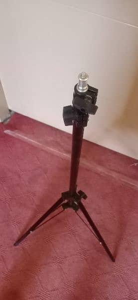 Tripod stand 2