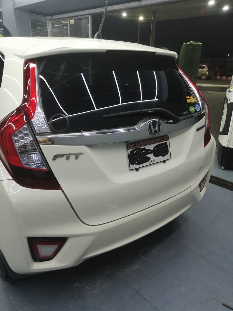 Honda Fit 2014 hybrid 1