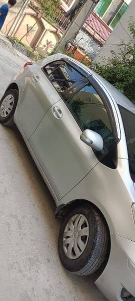 Toyota Vitz 2010 16