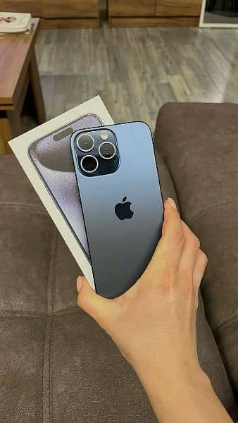 iphone 15 pro max 0