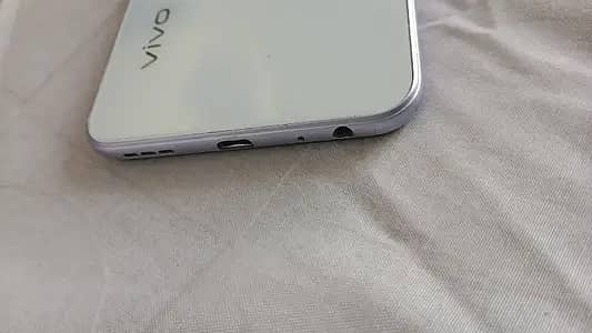 Vivo Y20 4GB 64 GB Original accessories 6