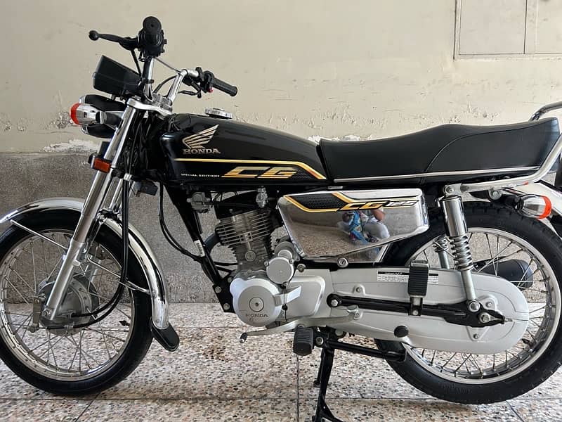 Honda 125 self start special Edition 4