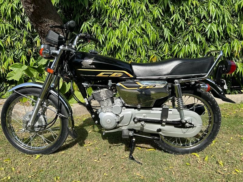 Honda 125 self start special Edition 16