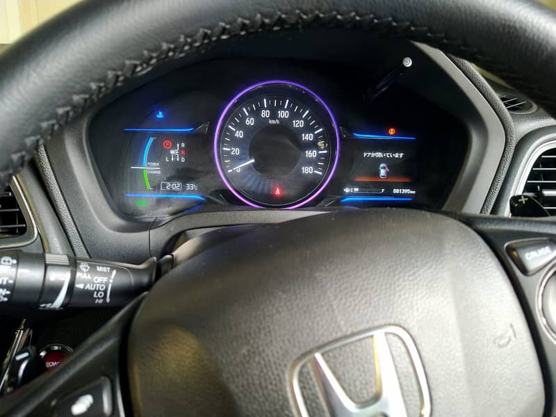 Honda Vezel 2014 z package 10