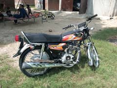 Honda CD125 2022 Model. . . . 14000 KM All . . 10/10 0