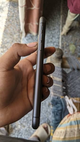 iPhone 11 Non pta 1