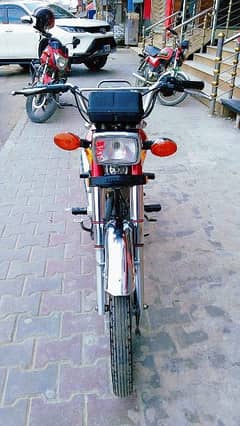 Honda 125 2021 model red colour 10 by 10 condition  Punjab invoice