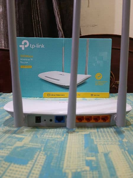 tp-link TL-WR845N Wireless N Router 1