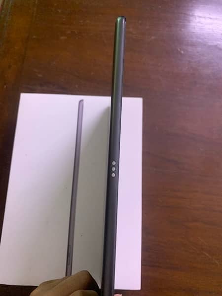 iPad 9 Generation 256 GB + WiFi 1