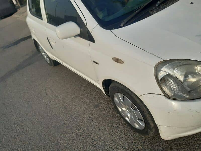 Toyota Vitz 1999 3