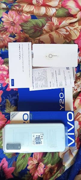 Vivo y20 4/64 with box (All ok set). 5