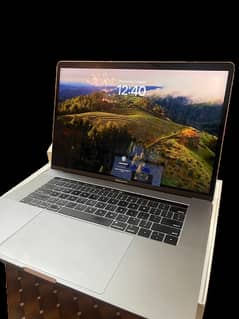 MacBook pro 2018 (15inch) i7 16GB ram 512GB SSD my Personal laptop