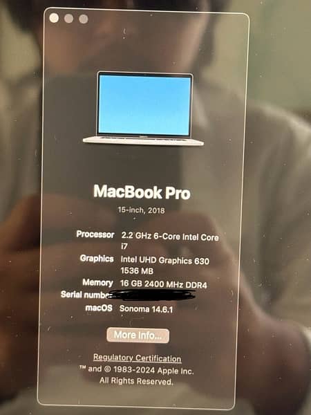 MACBOOK PRO 2018 15 inches 3