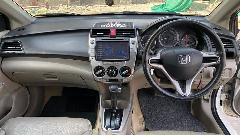 Honda City Aspire 2016 automatic 9