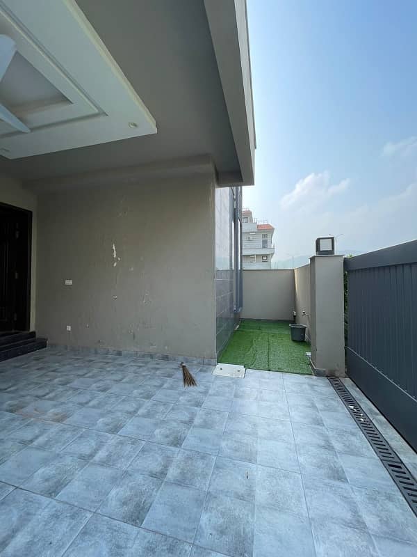 30*60 size house for rent in D12 2