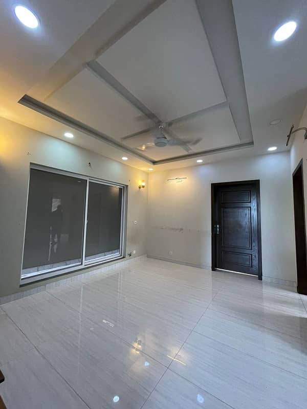 30*60 size house for rent in D12 5