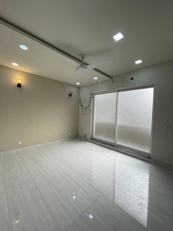 30*60 size house for rent in D12 18