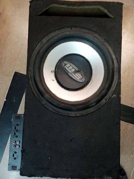 woofer with amplifier 0