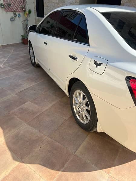 Toyota Premio FL 1.5 turbo pearl white 3