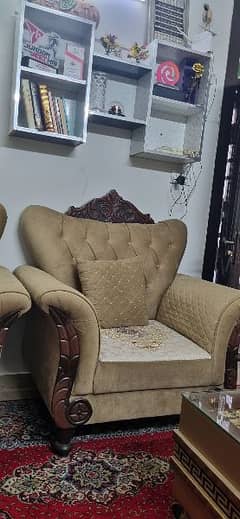 7 seater crown shaped sofa used new