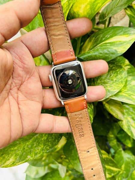 apple watch series 4 silver edition urgent sale 4