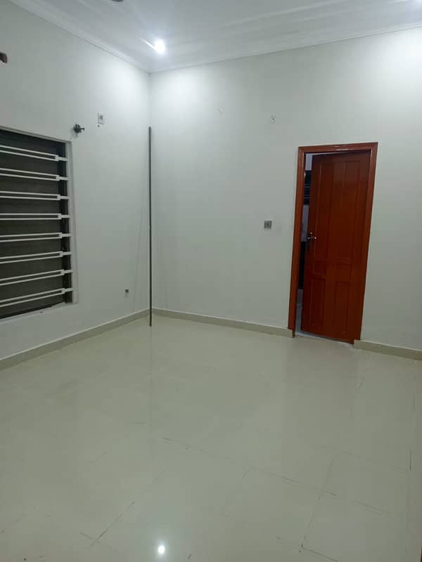 10 Marla Lower Portion Available For Rent in BAHRIA TOWN Ph;3 Rawalpindi 5