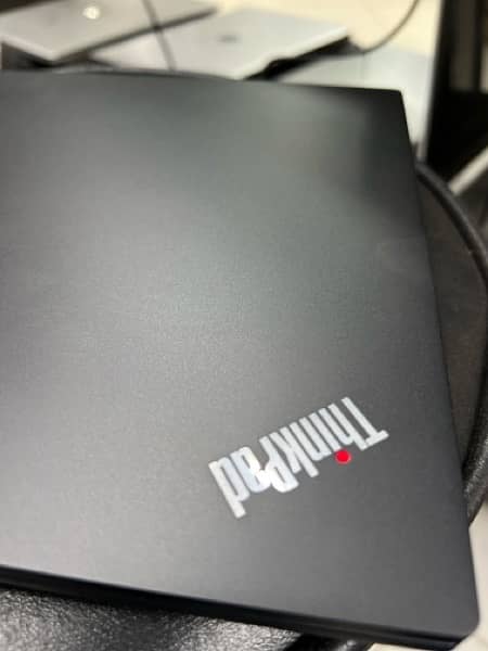 Lenobo thinkpad E14 - i5 13th gen Opened Box 6