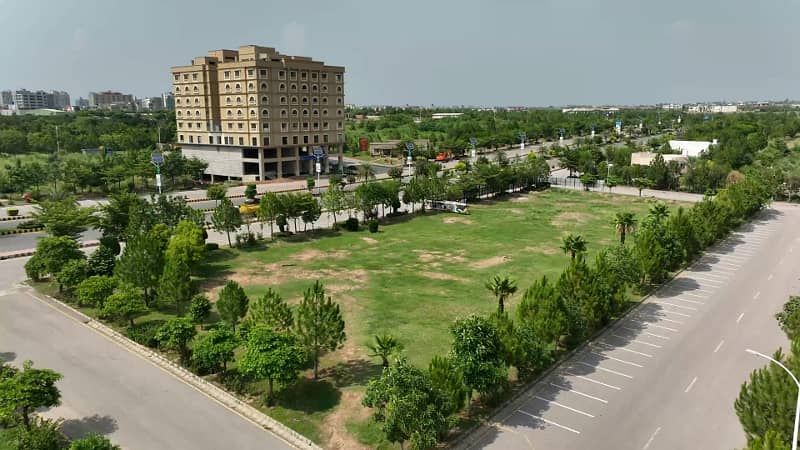 4 kanal Commercial Plot for Sale in Gulberg Greens Islamabad 12